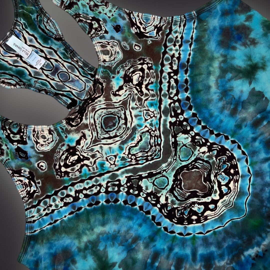 Tribal Symmetry Tank in Winterfresh - Women’s 2XLarge Reverse Racerback Tank