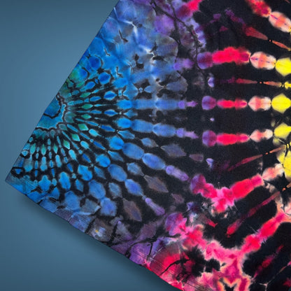 🖤🌈Dark Rainbow 🌈🖤 Reverse Dye - Adult Medium Short Sleeve