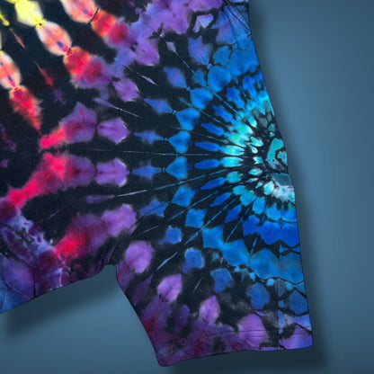 🖤🌈Dark Rainbow 🌈🖤 Reverse Dye - Adult Medium Short Sleeve