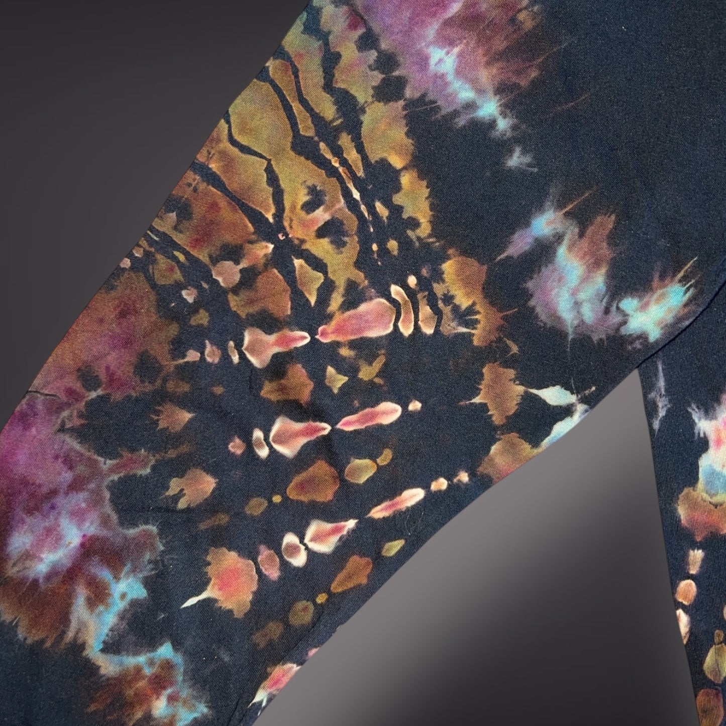 Adult 2XLarge - Banded Hooded Long Sleeve Reverse - Wild Roses