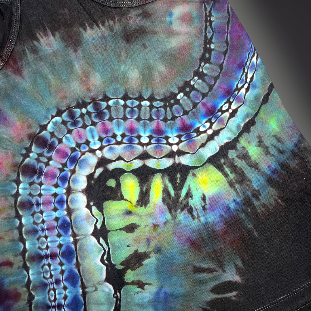 Women's Medium - Banded Reverse Dye Racerback Tank