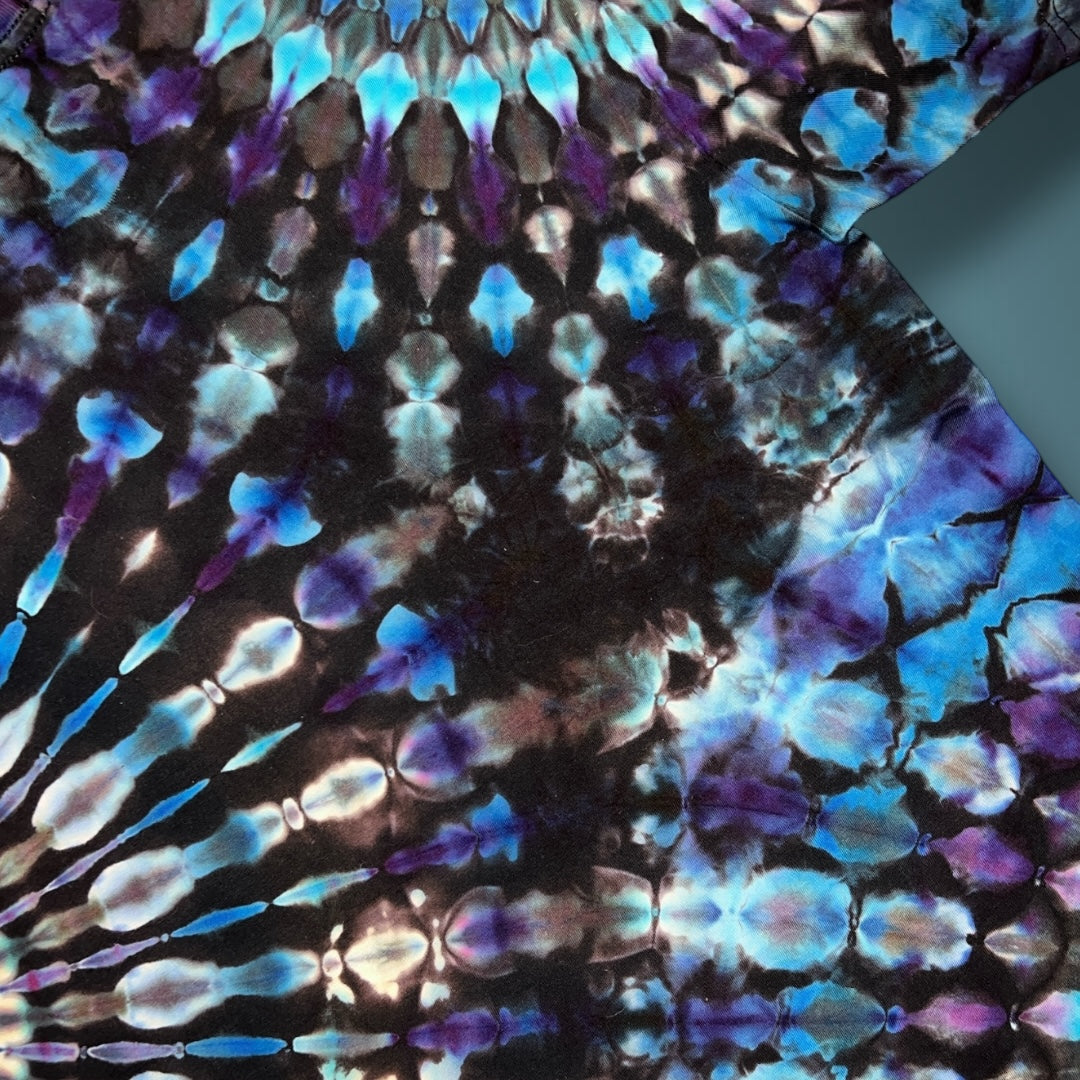 Stained Glass Reverse Dye in Arctic Fresh - Adult Large